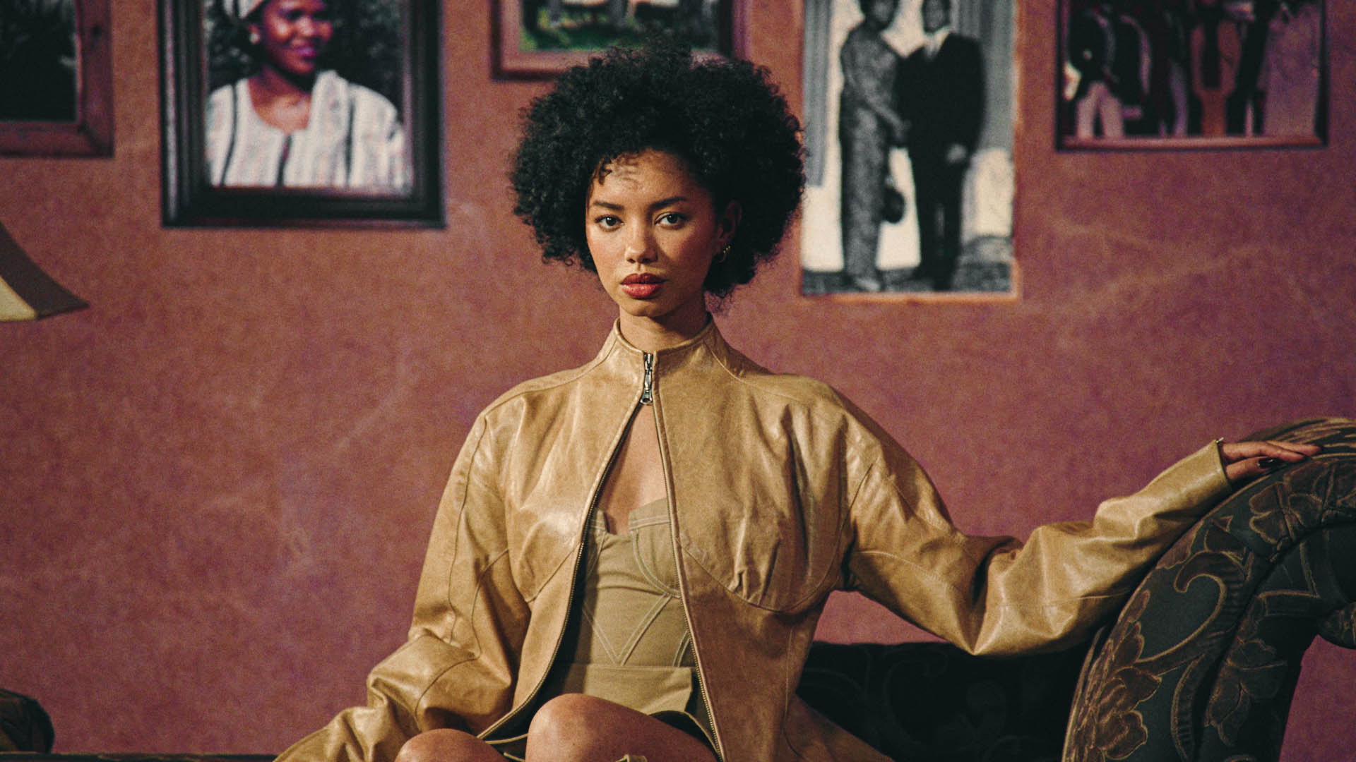 Tolu The Walk slideshow 10